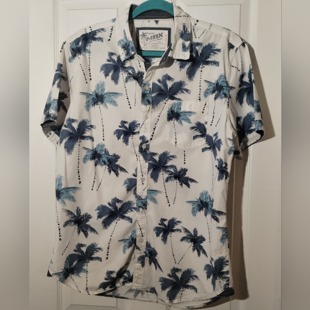 MBX Denim white with blue palm trees short sleeve button down shirt